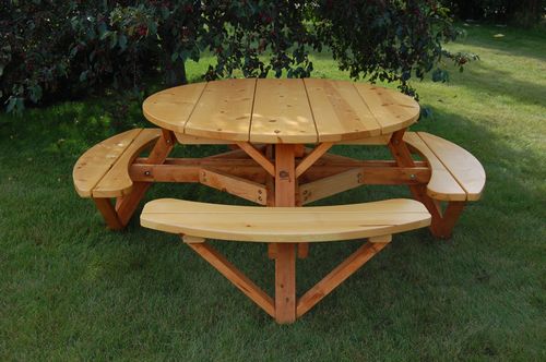 Round Picnic Table